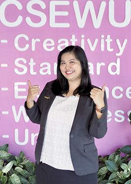 นางคริษฐา ชูไชยยัง